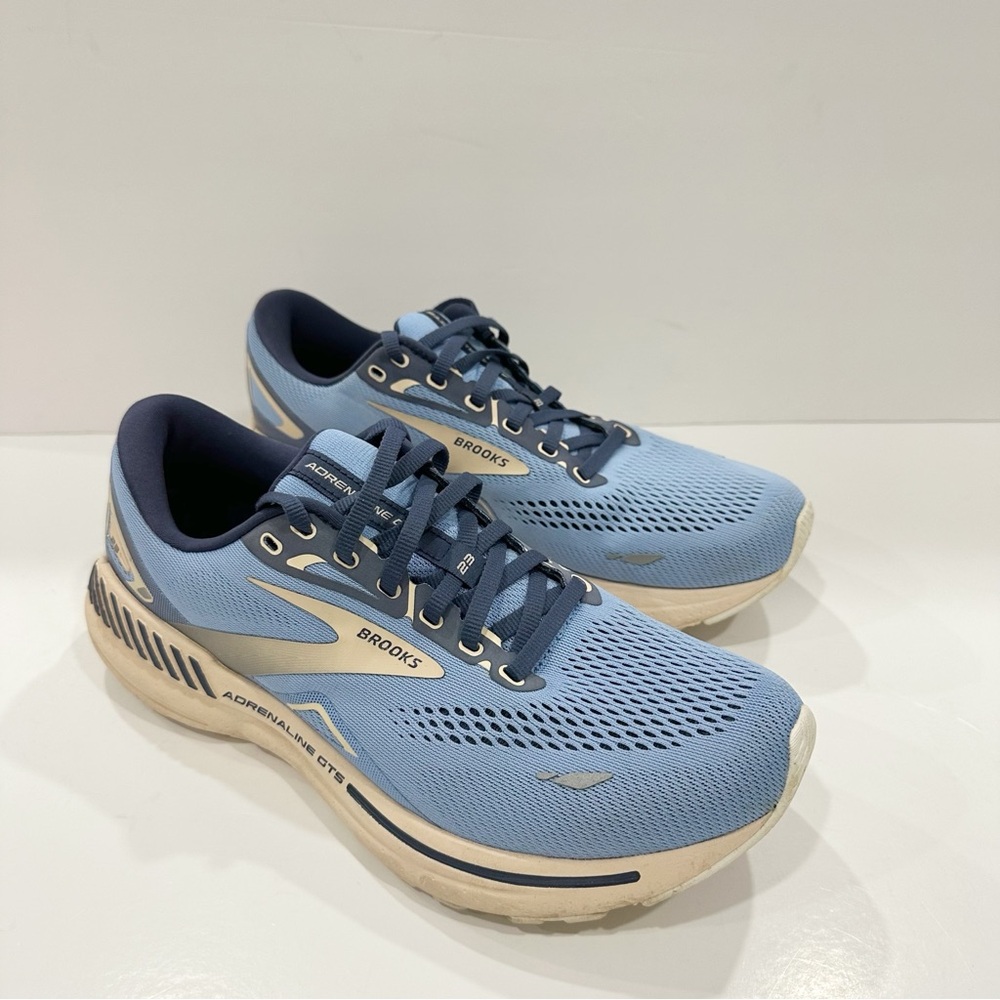 Brooks Adrenaline GTS Women’s Shoes